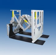 在購(gòu)買(mǎi)滑托板用叉車(chē)推拉器的時(shí)候要考慮哪些因素